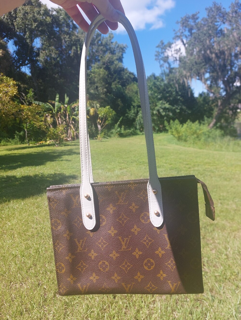 Authentic Louis Vuitton monogram Bag